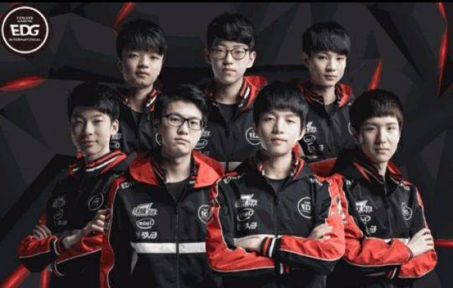 在经历了短 在经历了短